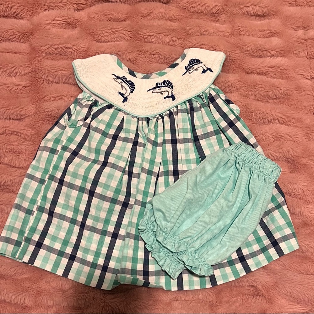 9M Smock